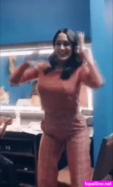 Brie Bella OnlyFans Thumbnail #gPgb8br0IO