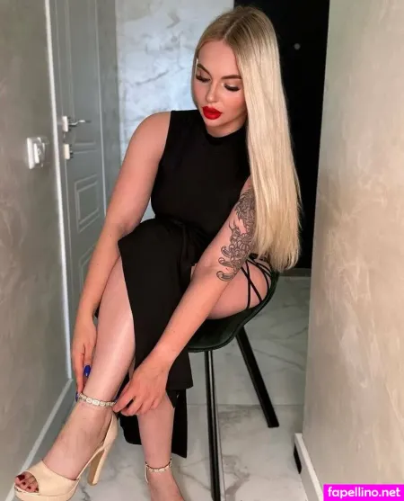 Bright Lily OnlyFans Thumbnail #EDWe7zZmIm