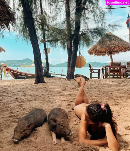 Brigit Sinaga OnlyFans Thumbnail #eBT1M1bwFJ