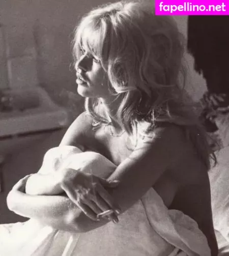 Brigitte Bardot OnlyFans Thumbnail #sd8jx4RaJu