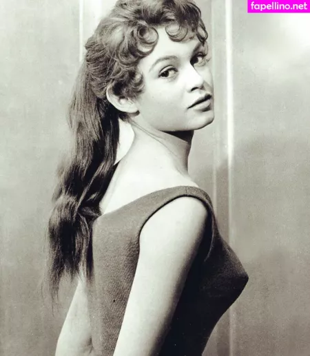 Brigitte Bardot OnlyFans Thumbnail #tfizBNwvUQ