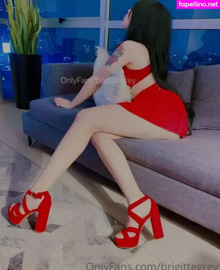 Brigitte Grey OnlyFans Thumbnail #4xfdZQuPEP