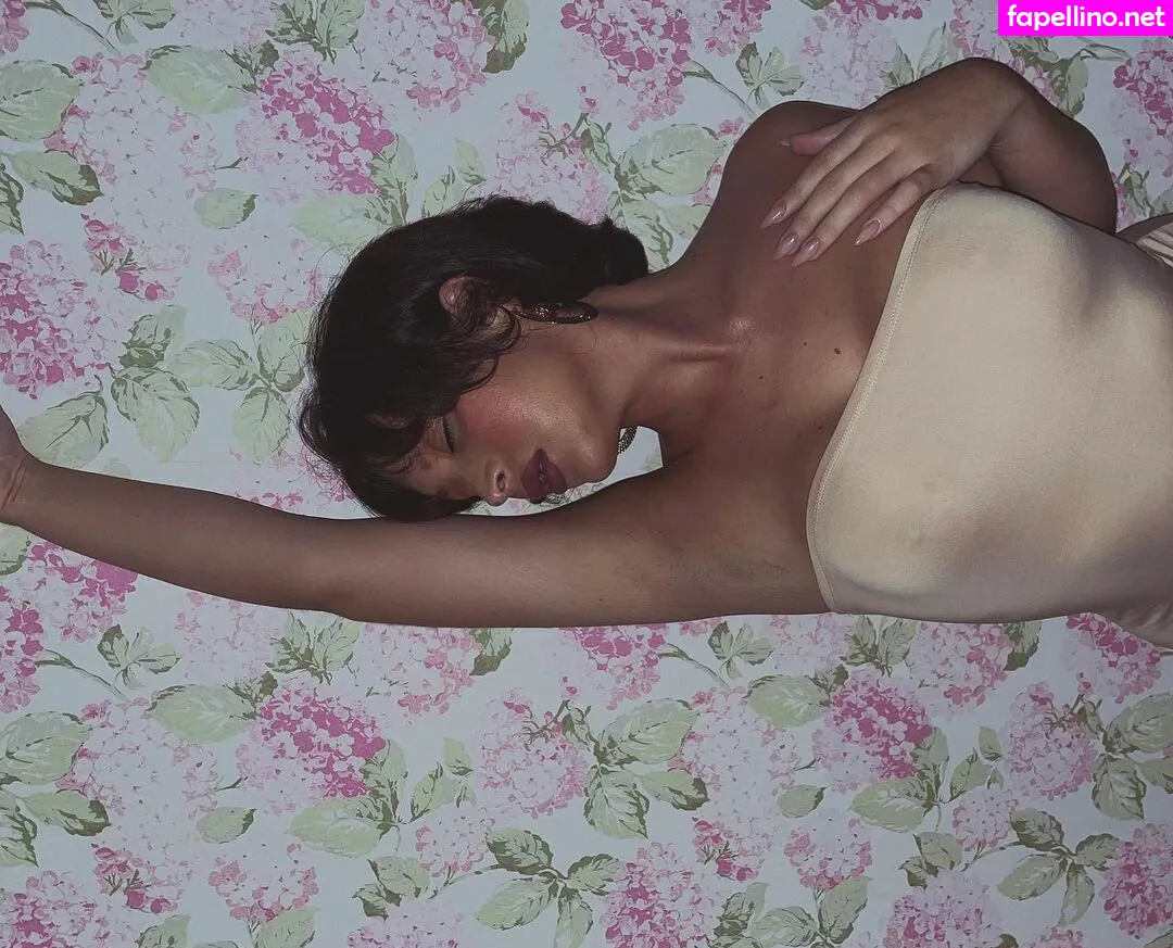 Queen B, Raphaela Laet, anerissa, oficialqueenb Nude Leaked OnlyFans Photo #70k5Hz6daI