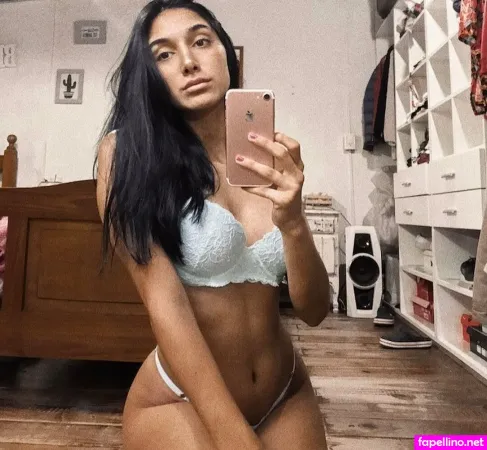 Brisa Cardoso OnlyFans Thumbnail #KofZAmigR8