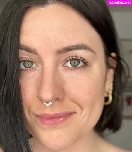 Brit Brat OnlyFans Thumbnail #bgGIu6eXqT