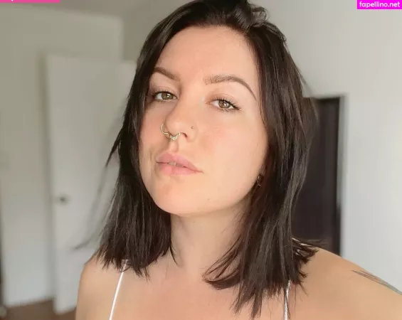 Brit Brat OnlyFans Thumbnail #rBx1YPE3Ot