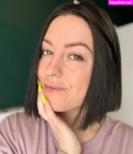 Brit Brat OnlyFans Thumbnail #xcGGoKSxee