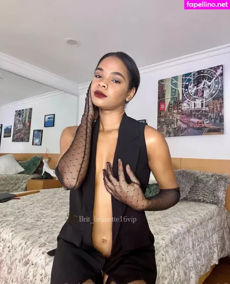 Brit Brunette16 OnlyFans Thumbnail #xeLdPMjClN