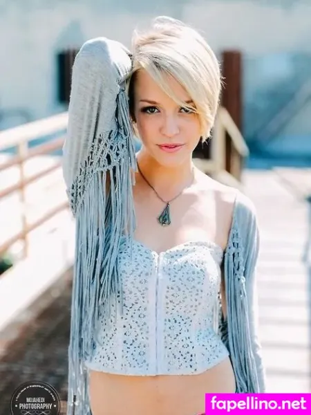 Brit Sheridan OnlyFans Thumbnail #fGgiwoydGU