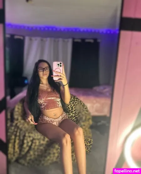Britbbyyxxx2 OnlyFans Thumbnail #d0VRGlfC4p
