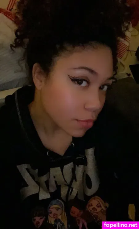 Briti Chan OnlyFans Thumbnail #FU3kkSpAcB