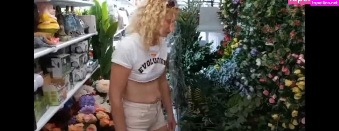 British Braless Hotwifex OnlyFans Thumbnail #XK7TycHqkc