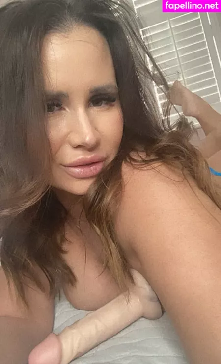 Britishbustybrunettemilf OnlyFans Thumbnail #N80bzB0o41