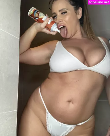 Britishbustybrunettemilf OnlyFans Thumbnail #qDjsuL2Fyb