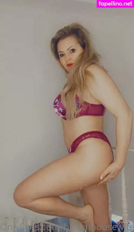 Britishhousewife OnlyFans Thumbnail #hhRVJhC0KL