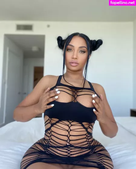 Britisholivia OnlyFans Thumbnail #Xqfb1TUjrI