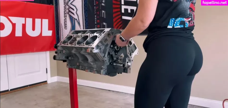 Britney Automotive OnlyFans Thumbnail #t0M512ARLX