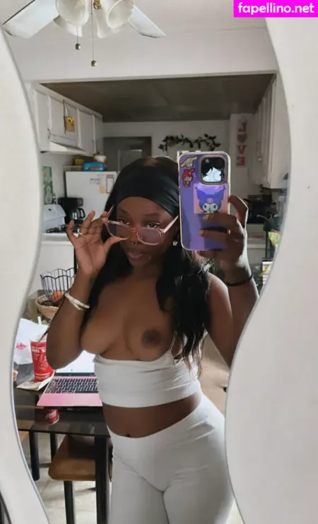 Britney London OnlyFans Thumbnail #vc62W1ahvU