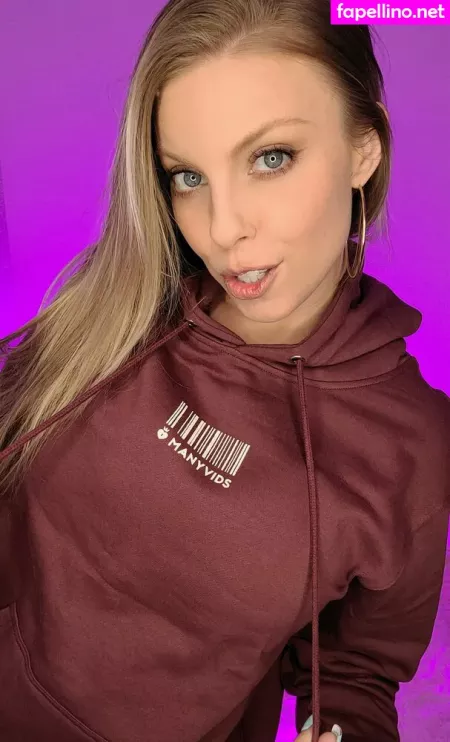 Britneyamber OnlyFans Thumbnail #fK2mdUFjTl