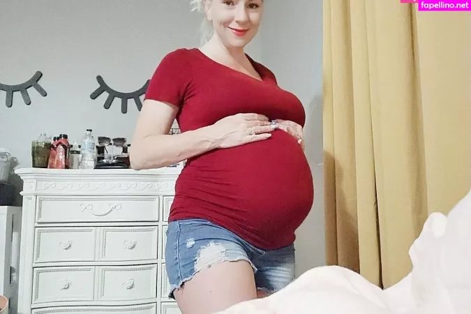 Britneyathome OnlyFans Thumbnail #7vnhtkkx8I