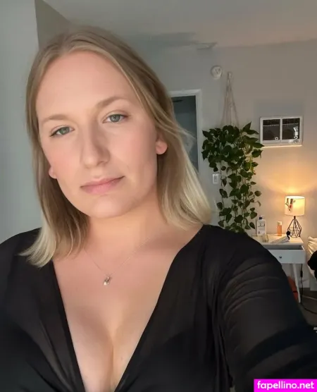 Britneyevans OnlyFans Thumbnail #7XCO9LZPr7