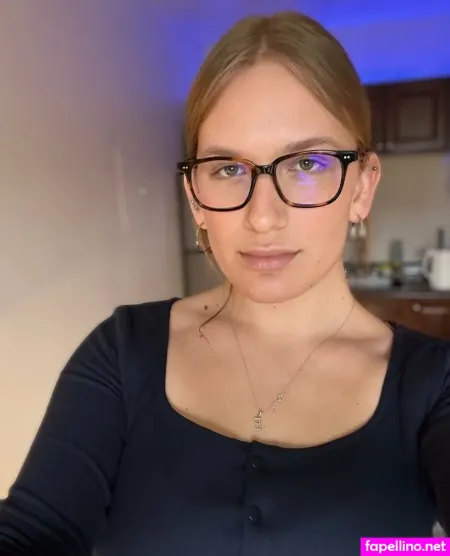 Britneyevans OnlyFans Thumbnail #nrUMzYJaND