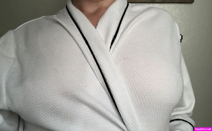 Britneylightx OnlyFans Thumbnail #KvUH5GVHMt