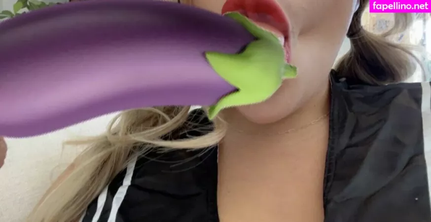 Britt Cuadra 2 OnlyFans Thumbnail #K8JopZmg7P