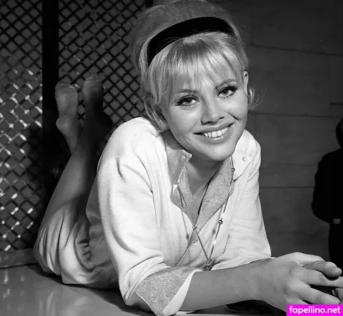 Britt Ekland OnlyFans Thumbnail #HjBbxFnvIr