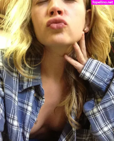 Britt Robertson OnlyFans Thumbnail #gGmdydGXV1