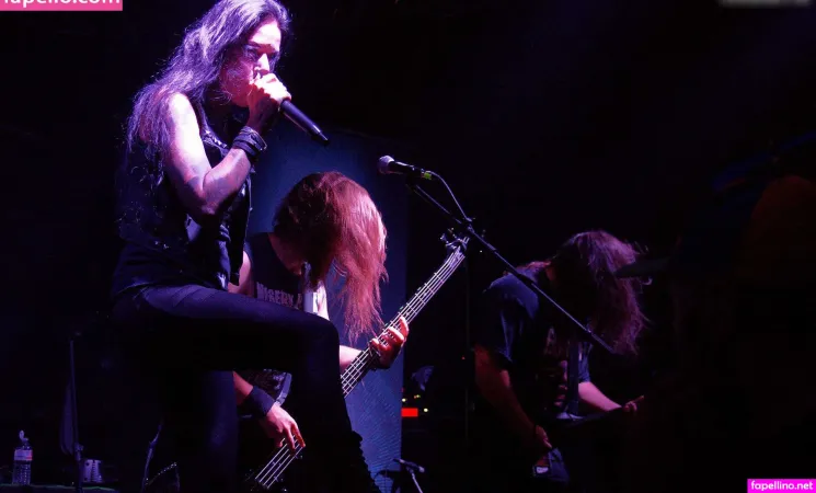 Britta Grtz OnlyFans Thumbnail #WCBHMibtFU