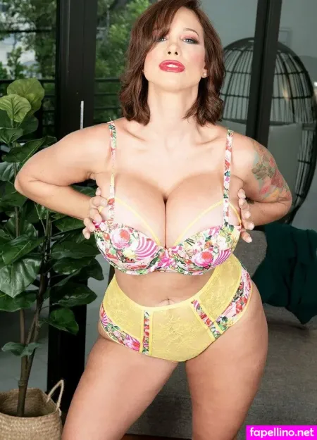 Brittany Elizabeth 1 OnlyFans Thumbnail #bffYjHYgvE
