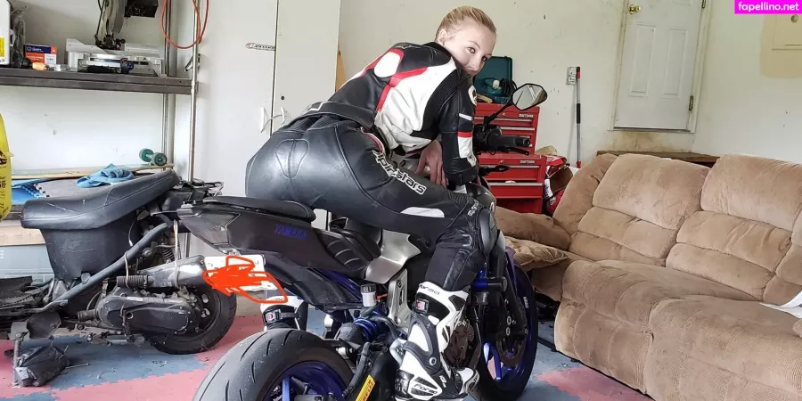 Brittneysoles OnlyFans Thumbnail #AZYdTbhfVz