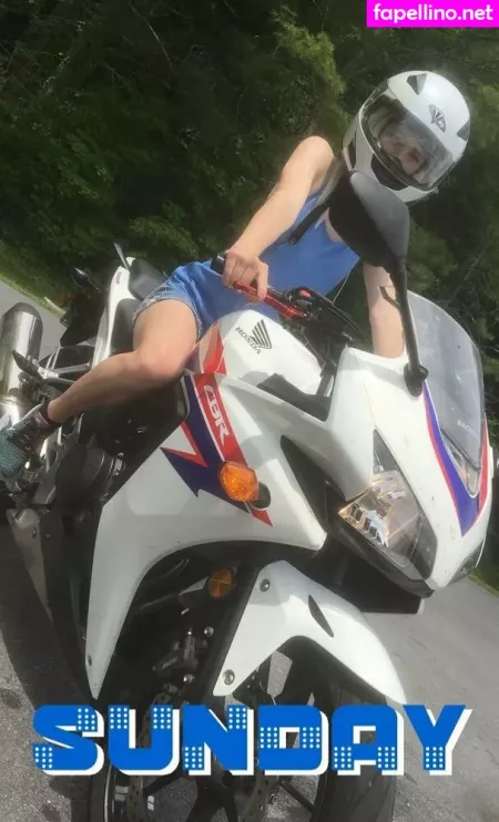 Brittneysoles OnlyFans Thumbnail #rBRKGqaJT3