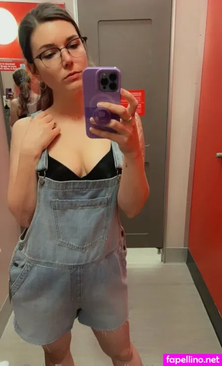 Brittsbadside OnlyFans Thumbnail #3ZCLjq3hzI