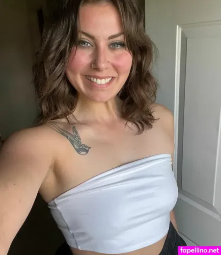 Brittsprettypeach OnlyFans Thumbnail #GiaPrpjxPZ