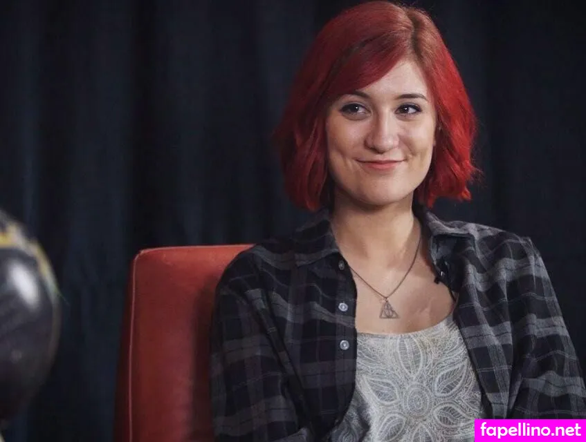 Anna Brisbin, brizzysee, brizzyvoices Nude Leaked OnlyFans Photo #n5Np5QYDzS