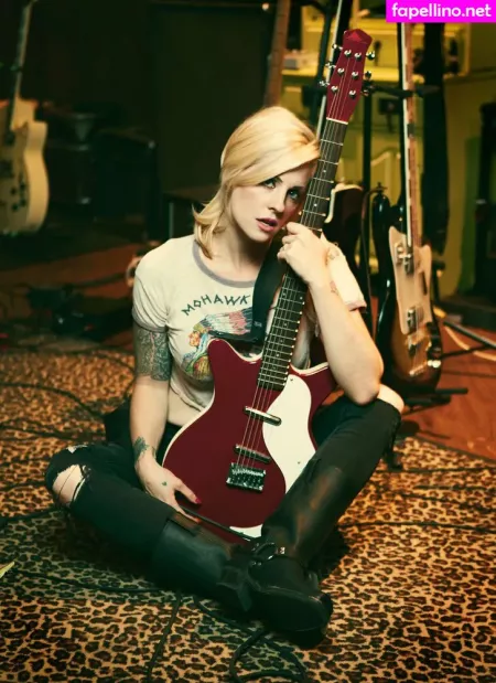 Brody Dalle OnlyFans Thumbnail #9rRzmIH6MT