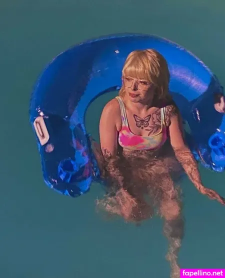 Brokenlambs OnlyFans Thumbnail #4Sq2HIZBTi