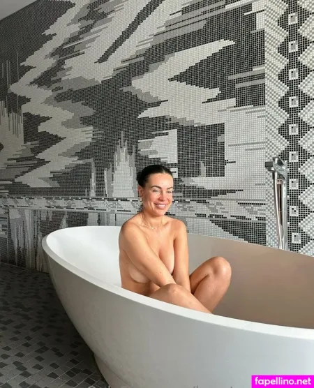 Bronteschofield 4 OnlyFans Thumbnail #bHim3K6MaF