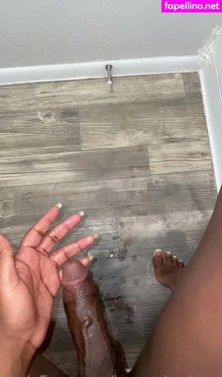 Bronzebarbiee OnlyFans Thumbnail #P31uGhkFra