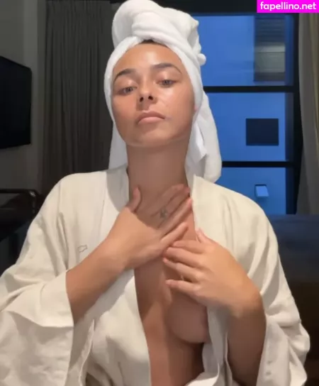Brooke Blurton OnlyFans Thumbnail #0TVVnONCAX