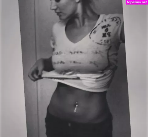 Brooke Hogan OnlyFans Thumbnail #8LGfYCz5tu