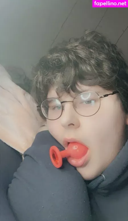 Brookelynnebou OnlyFans Thumbnail #5Y35JpBlPU