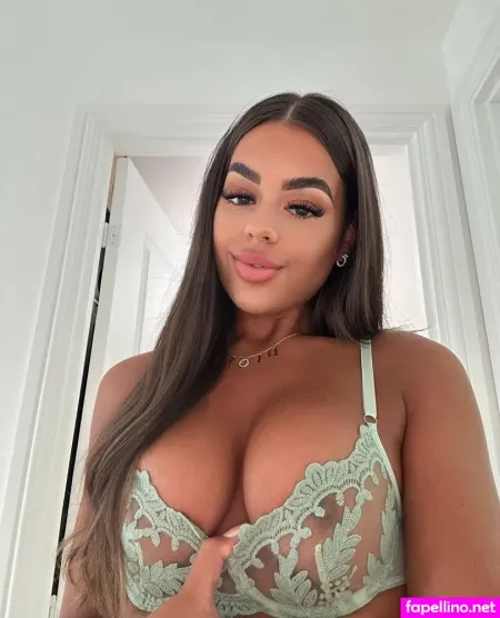 Brookemaex OnlyFans Thumbnail #DZ4XnqMzkC
