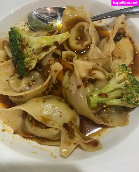 Brookes World OnlyFans Thumbnail #rWoZDn3UJU