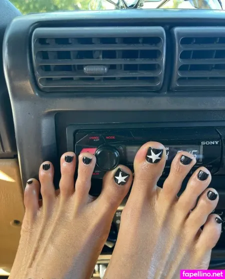 Browngirl Foot Fantasy OnlyFans Thumbnail #OfKo0QgJAI