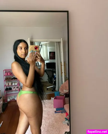 Brownlatinaspice 1 OnlyFans Thumbnail #2eNSynL8WS