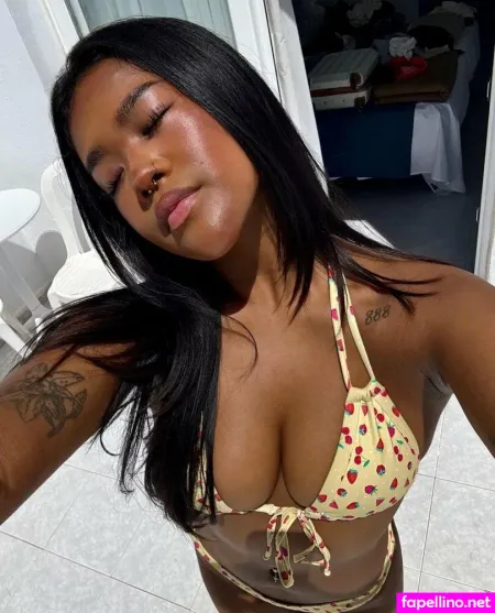 Brownskinbarbieee OnlyFans Thumbnail #XxBc3kEzo2