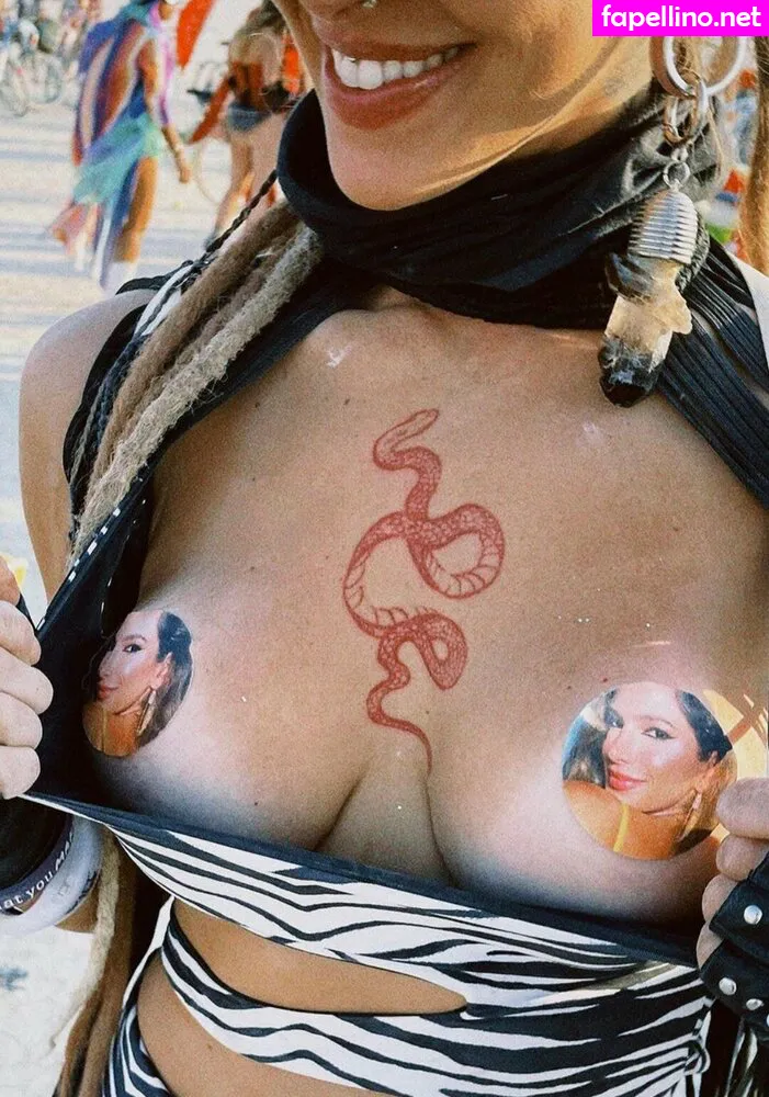 brunabellos, brunacarolinee Nude Leaked OnlyFans Photo #8QuRDHwOW2